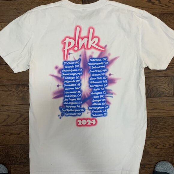 PINK 2024 WORLD TOUR WOMENS  band  TEE - Picture 4 of 5